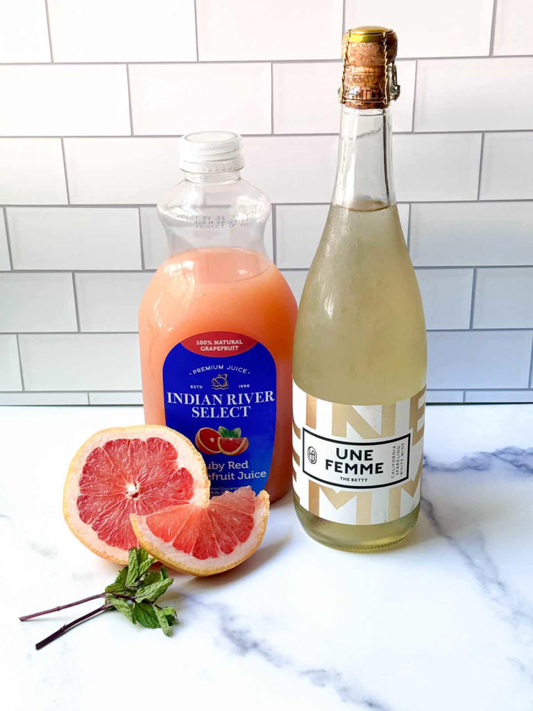 Grapefruit Mimosa