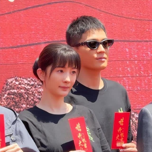 “农村妇女”别尬演，把杨幂、赵丽颖和殷桃放在一起看，高下立判