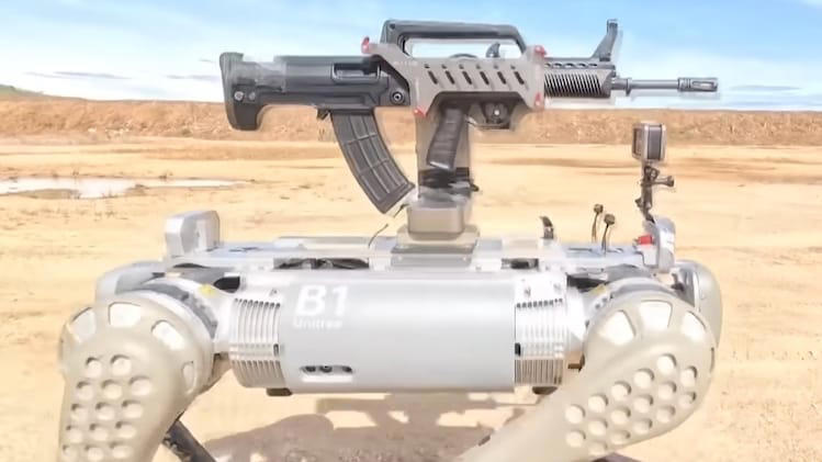 Meet China's new machine gun-toting robo-dog that can replace human ...