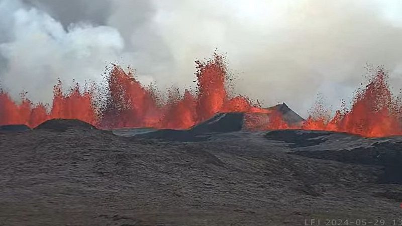 Neuer Vulkanausbruch Bei Grindavik Auf Island: Blaue Lagune Wieder ...