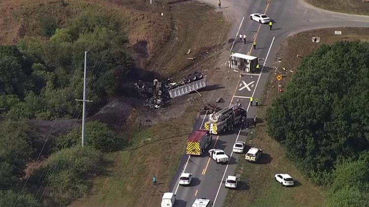 2 dead in fiery Polk County crash involving semi-truck, box truck