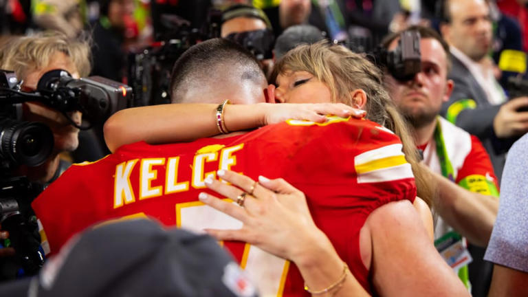 Is Taylor Swift Joining the Chiefs on White House Visit?
