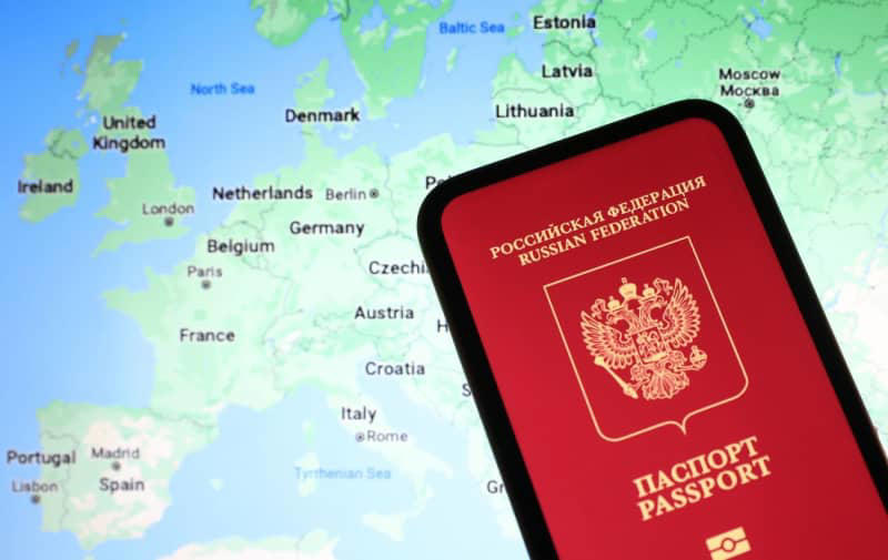 which country is leading visa issuer to russians in 2023 despite sanctions