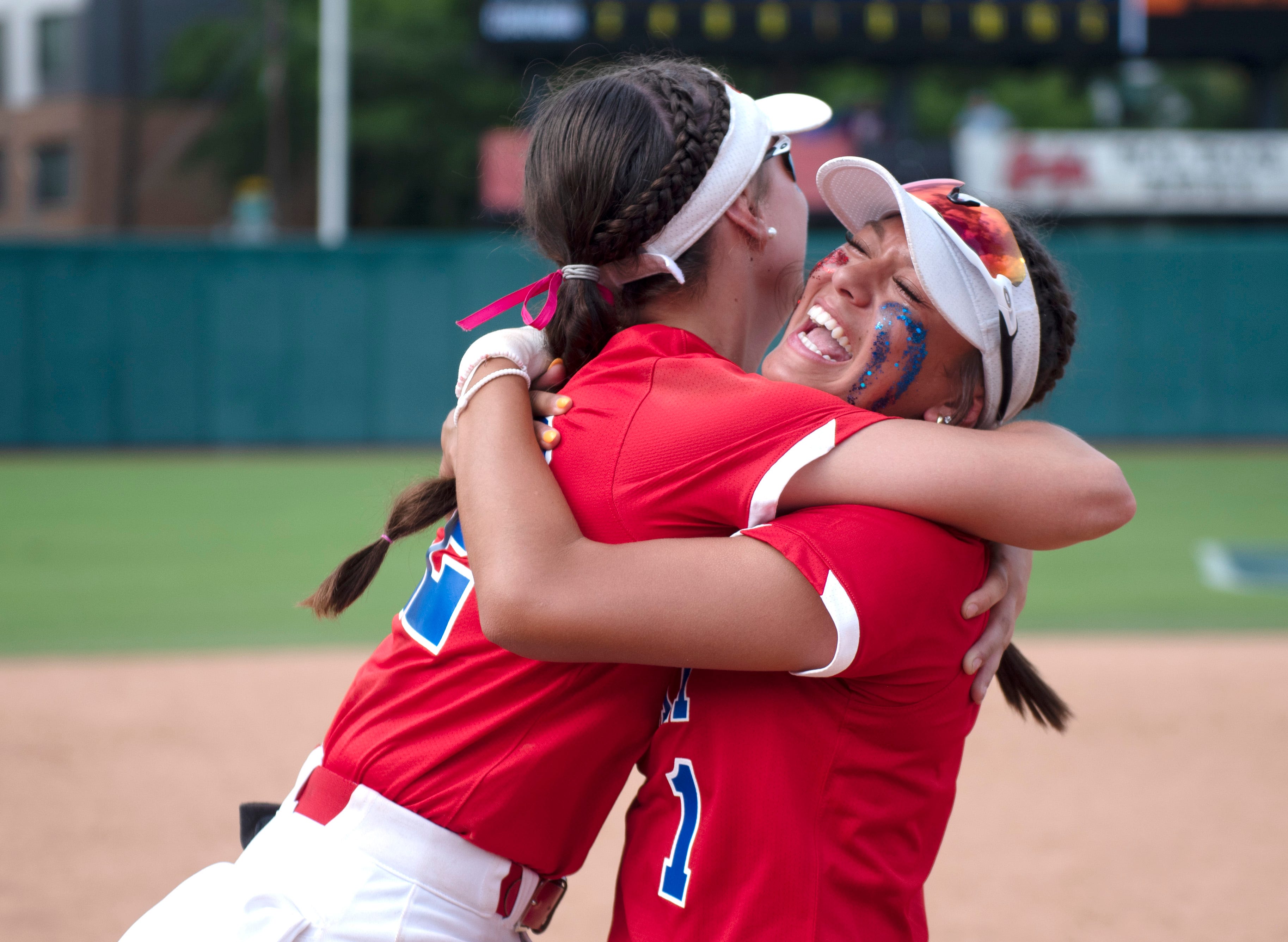 Coahoma softball returns to 3A championship with 11inning comeback win