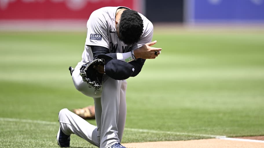 Aaron Boone Explodes After Yankees' Rally Ended By Absurd Juan Soto ...