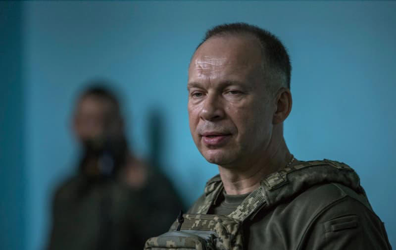 ukraine's army chief reveals new russian tactics on kharkiv front