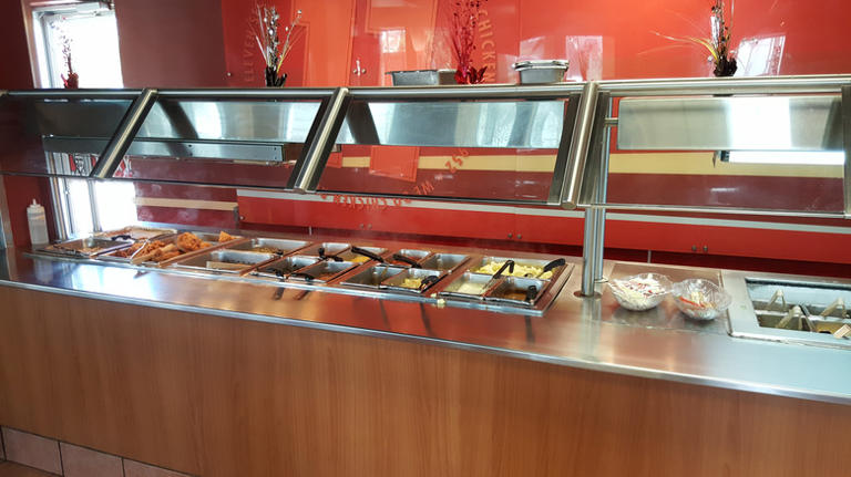 KFC All-You-Can-Eat Buffets Still Exist And Are Well Worth The Road Trip