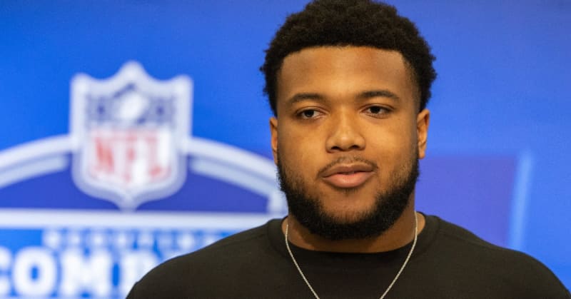 Houston Texans Sign Second-round Draft Pick Blake Fisher, Rookie ...