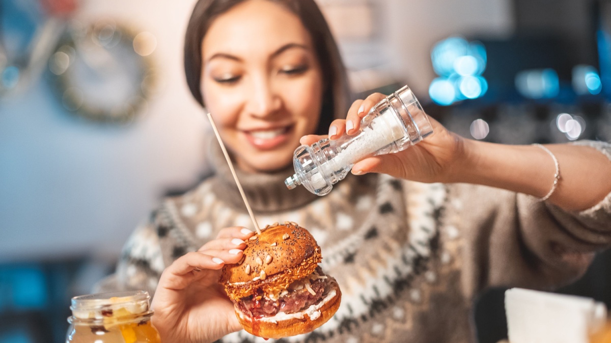 13 Surprising Reasons Restaurants Are More Unhealthy Than You Think