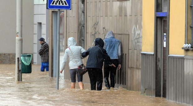 Maltempo A Milano, Scatta L'allerta Arancione: Forti Temporali E ...