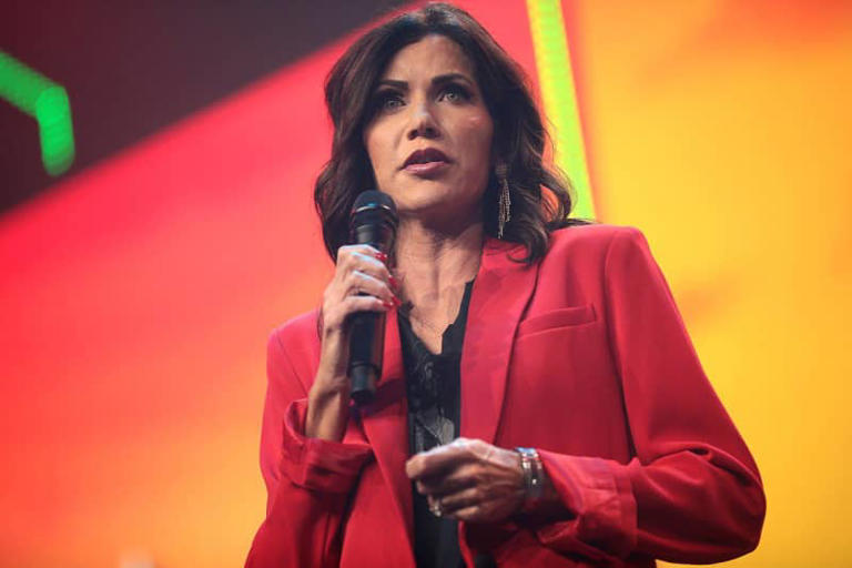  South Dakota Gov. Kristi Noem speaking at the 2020 Student Action Summit, hosted by Turning Point USA at the Palm Beach County Convention Center in West Palm Beach, Florida, Gage Skidmore 