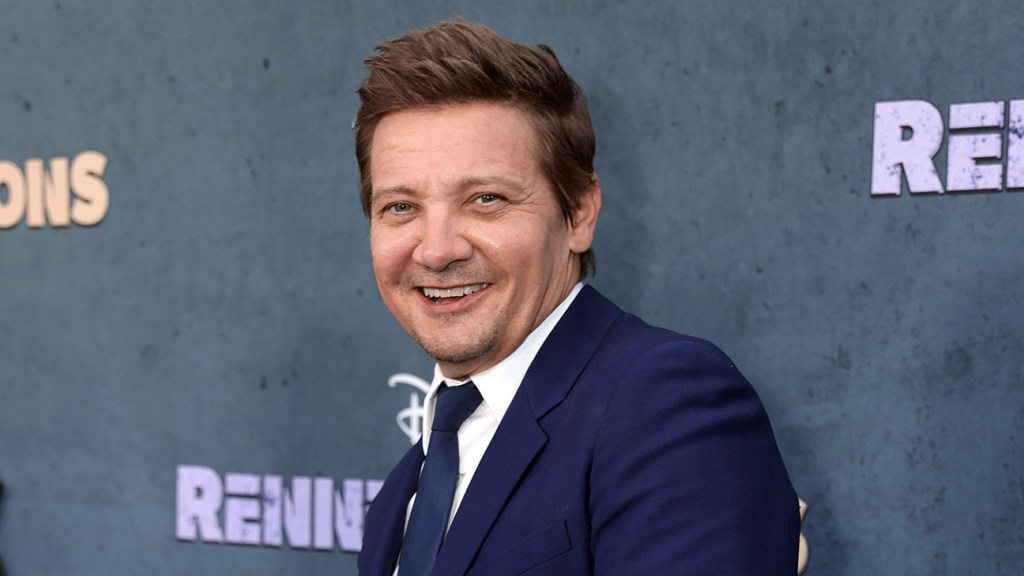 Jeremy Renner Join The Cast of ‘Knives Out 3' THR News Video