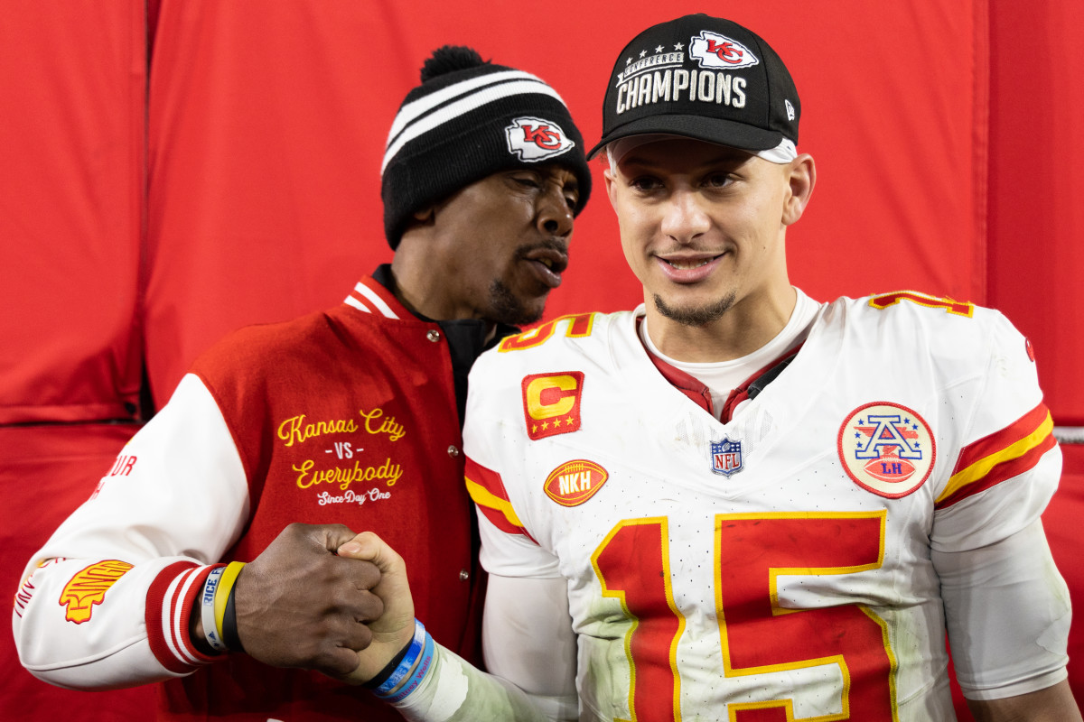 It Hurt Me': Patrick Mahomes Gets Honest About Relationship With His Father