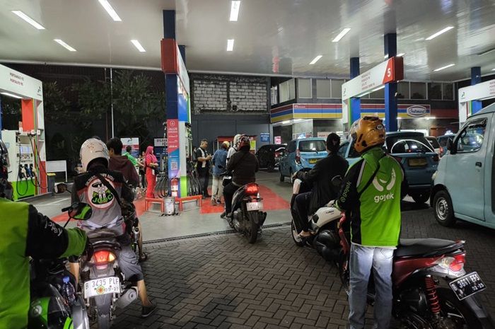 Serius Pembatasan Pertalite Yang Harganya Rp 10 Ribu Per Liter Berlaku ...