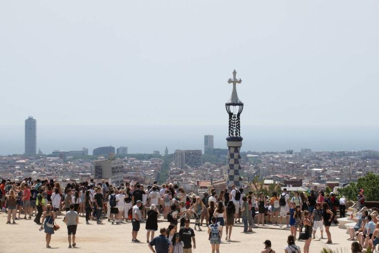 <p>Barcelona's Park Güell is known for its unique, colorful architecture that was designed by the legendary Antoni Gaudí. The benches were also designed by him but they're a major factor in why this place is more of a rip-off than it may seem.</p> <p>As travel blogger <i>Less Or Morgan</i> explained, tourism websites appear to charge a fee to visit Park Güell but this isn't actually true and is very misleading. The park is free to visit, but the fee is for the privilege of sitting on Gaudí's benches. This wouldn't be worth the money even if the park wasn't always crowded.</p>