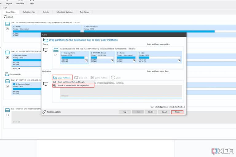A screenshot of Macrium Reflect with the Extend/Shrink disk option highlighted