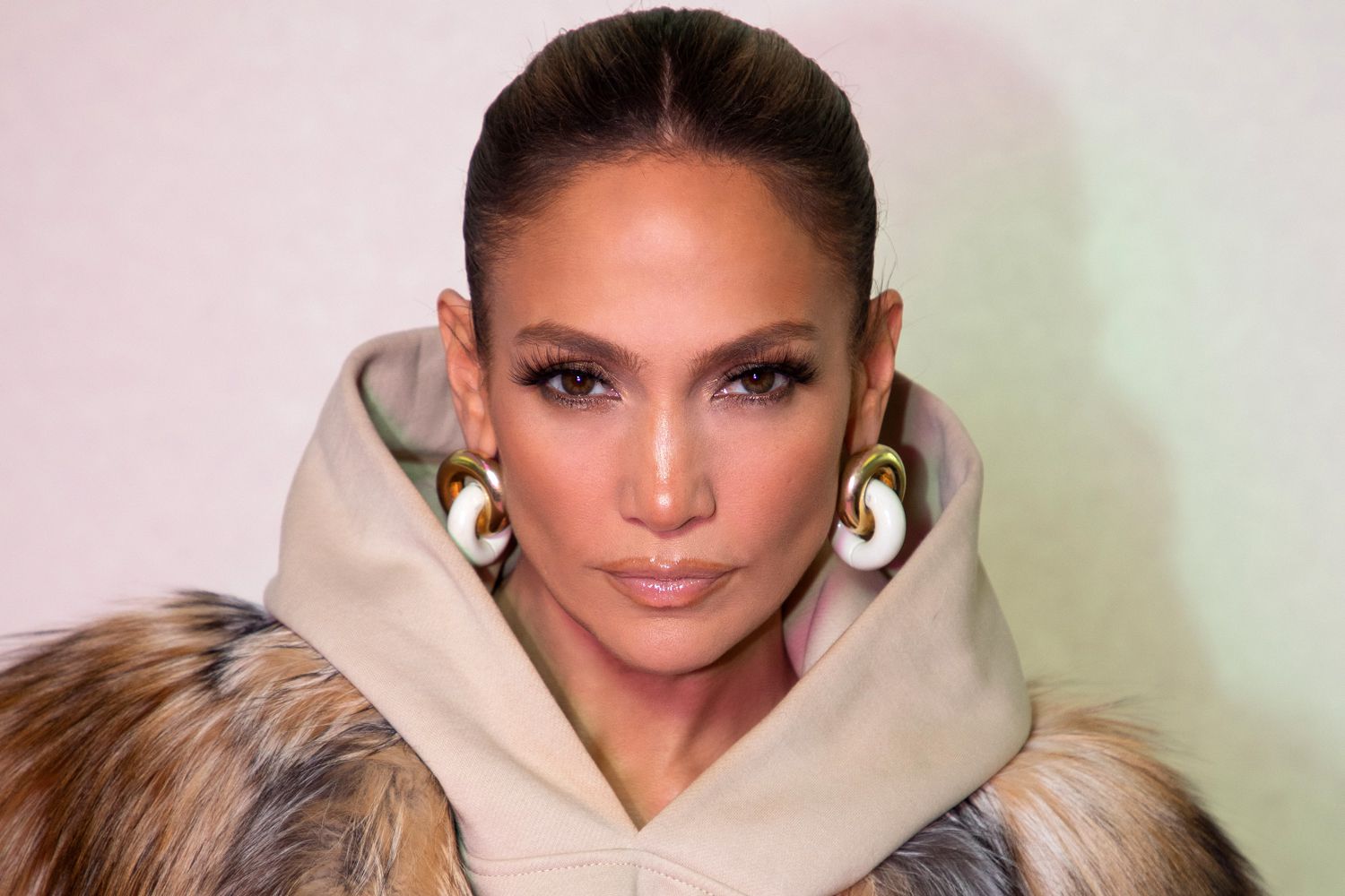 Jennifer Lopez Cancels Tour To Spend Time With Her Family And Friends ...