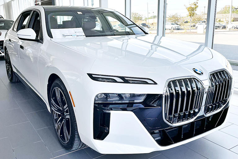‘차알못은 벤츠 타라’ 무려 롤스로이스와 경쟁 예고한 BMW 모델