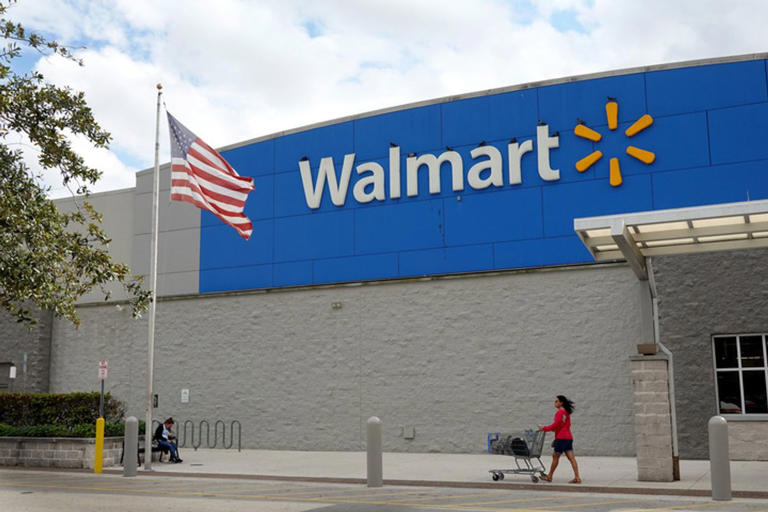 fact-check-posts-claim-walmart-announced-all-its-locations-will-go-bak