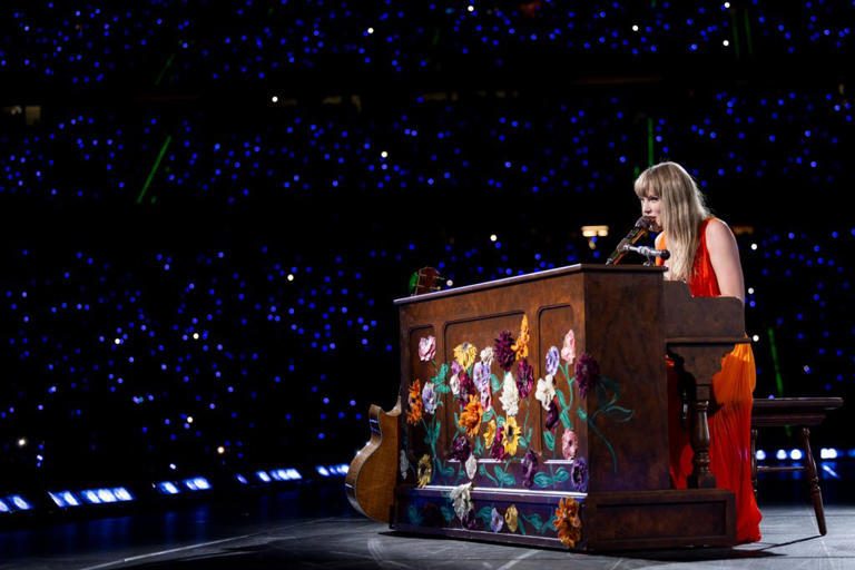 Taylor Swift Says She'll ‘Never Forget a Second' of Her ‘Magical' Eras Tour Concerts in Madrid