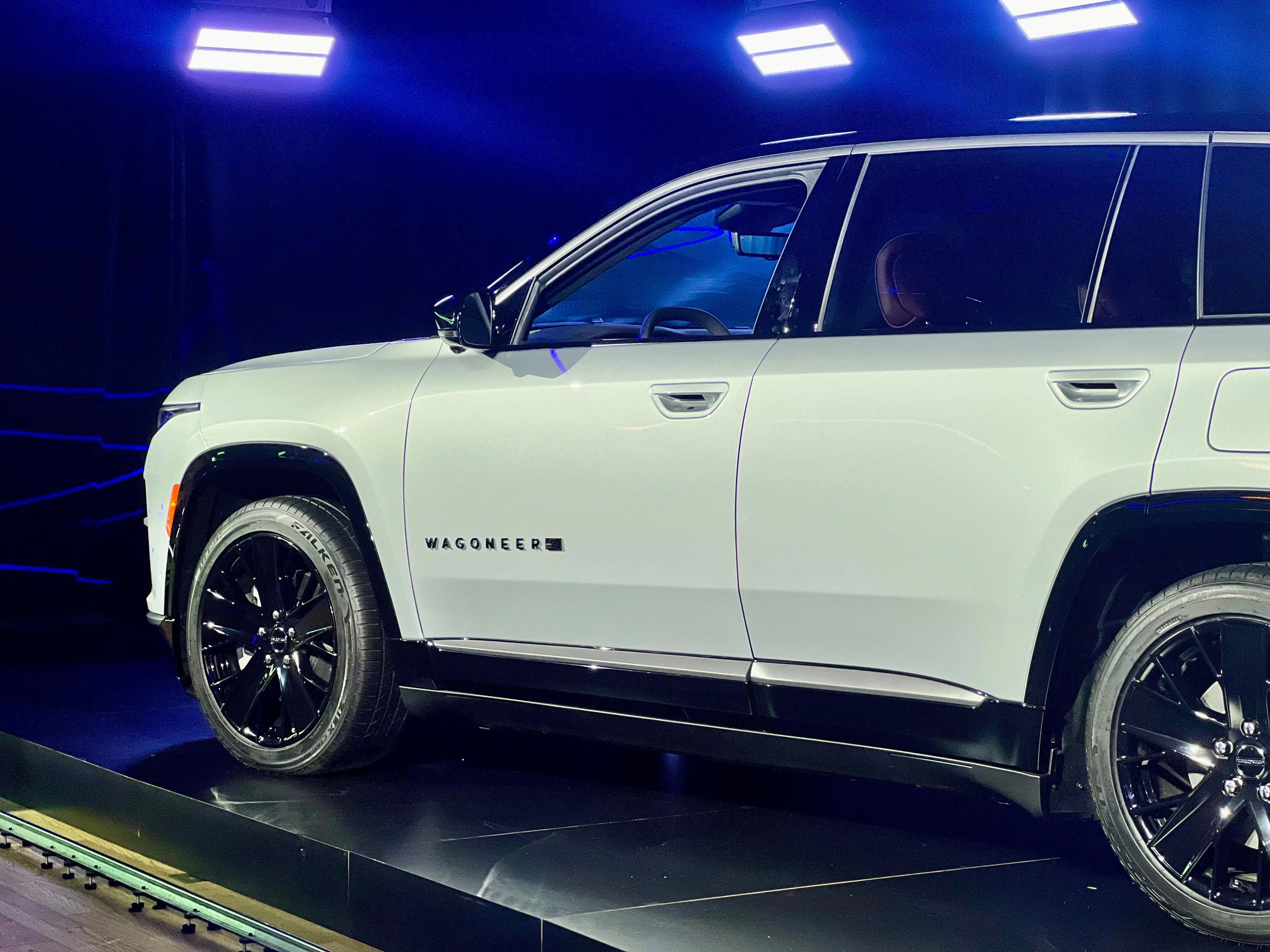 Jeep revealed pricing and specs of its first-ever EV: See the sleek ...