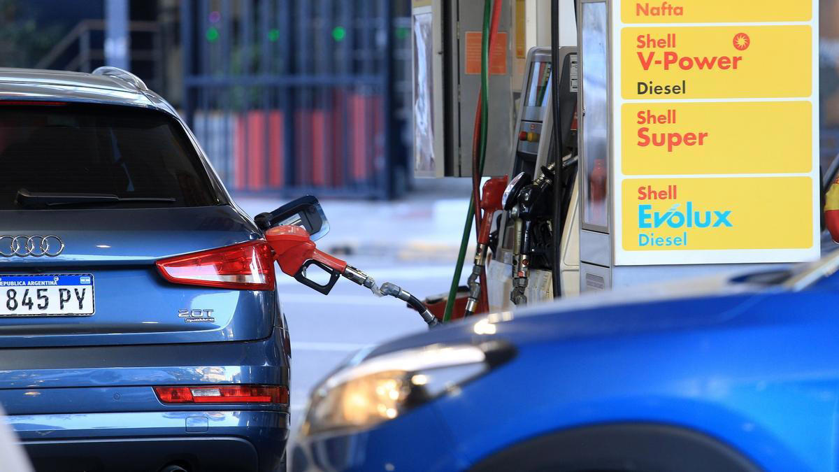 nuevo aumento en las naftas y el gasoil: cuánto pasará a costar el litro desde este lunes