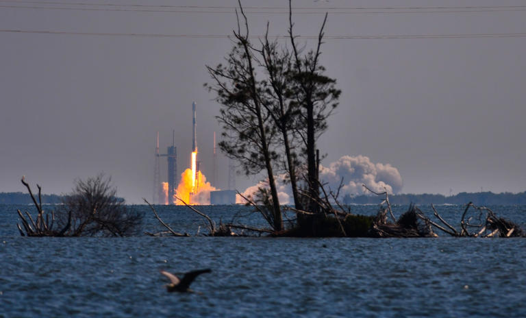 SpaceX launch: Live updates from Starlink Falcon 9 launch at Cape ...