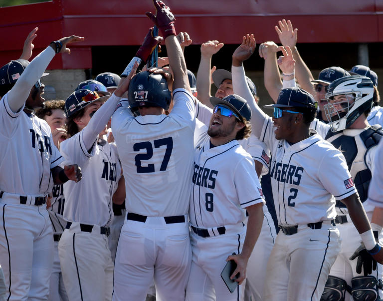 'Pure joy' Turnaround continues for Twinsburg baseball, beats Hoover