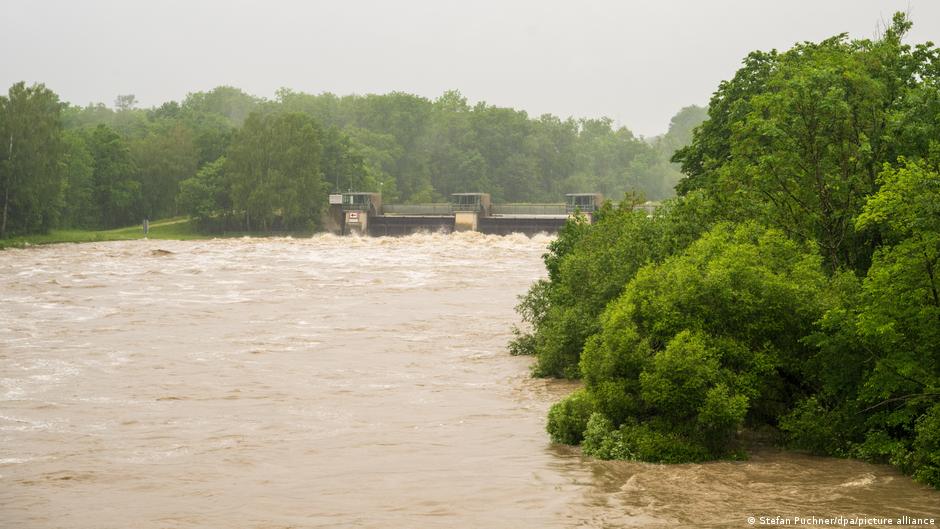 Ein Jahrhunderthochwasser Bedroht Den Süden Deutschlands