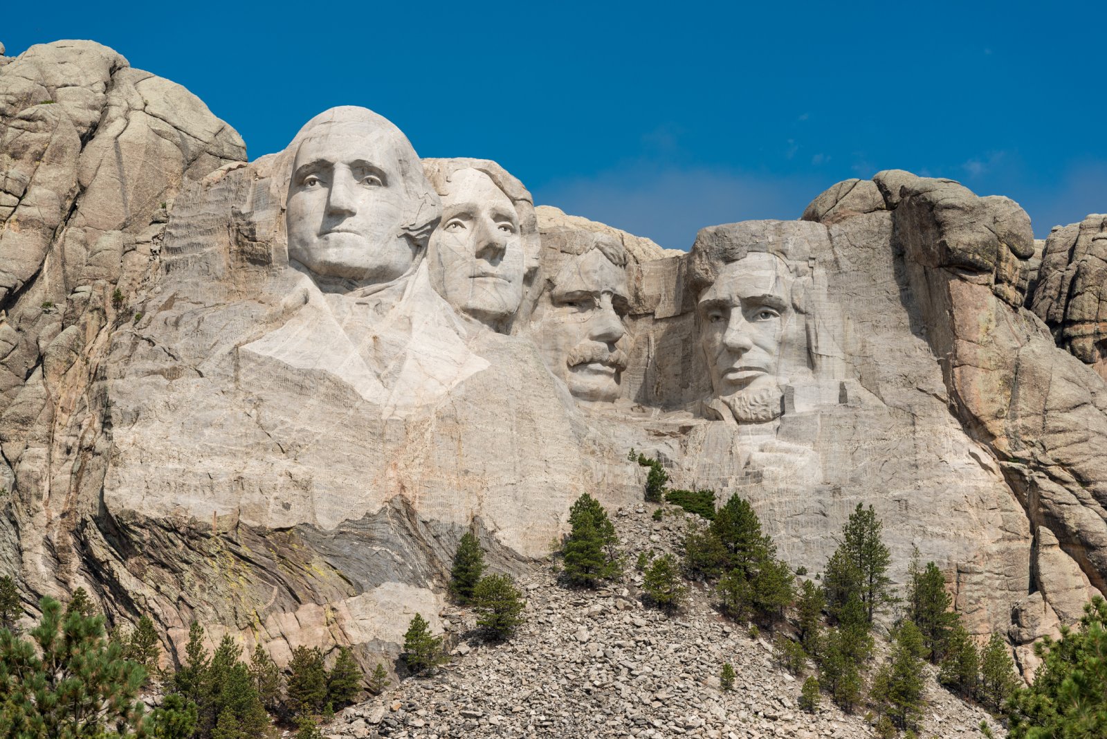 Image Credit: Shutterstock / Nagel Photography <p><span>Marvel at the monumental sculpture of four great American presidents. It’s a patriotic pilgrimage, but the viewing area can feel crowded. Early mornings offer the best experience.</span></p>