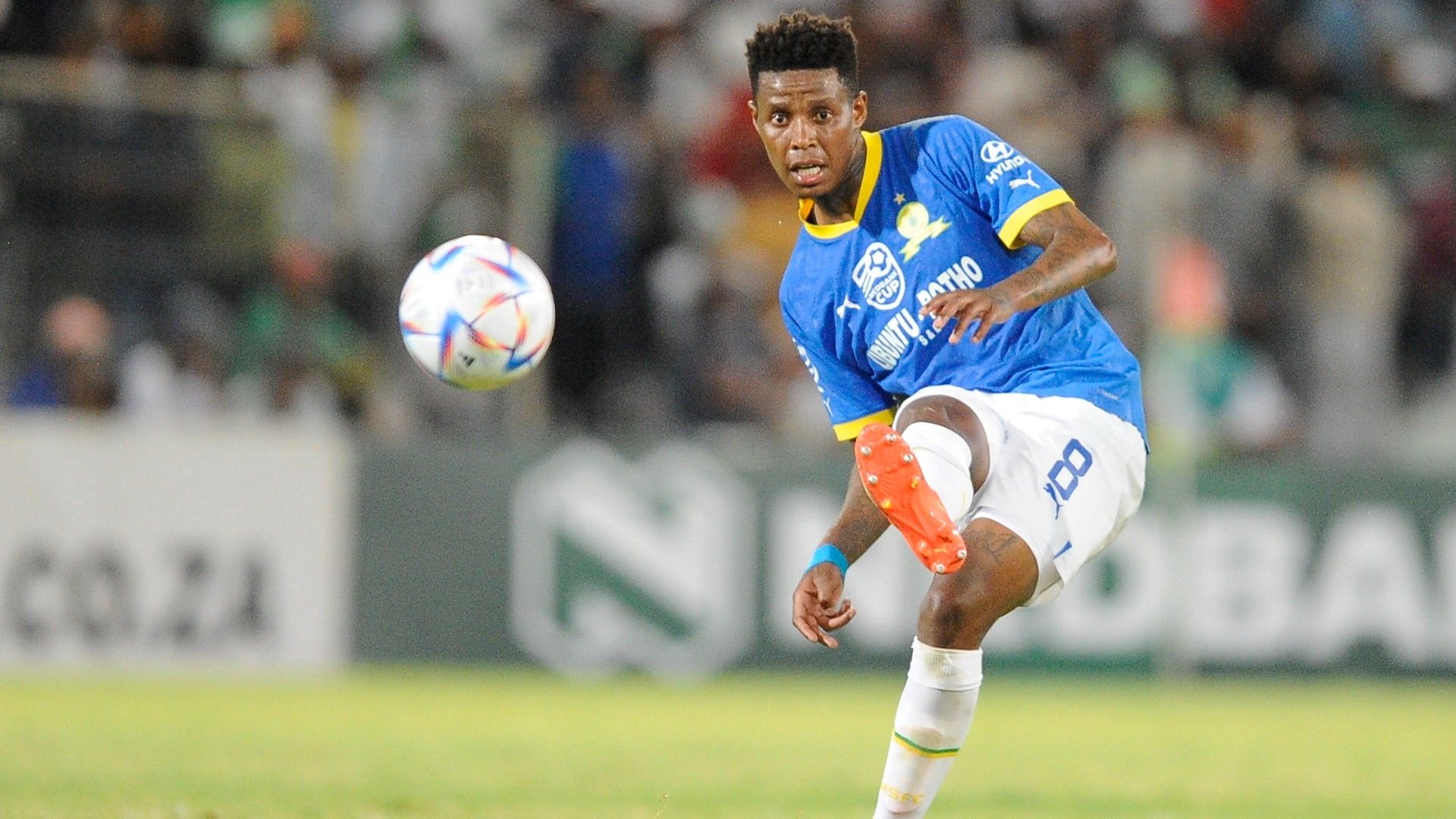 Bongani Zungu To Kaizer Chiefs? - Mamelodi Sundowns Legend Issues ...