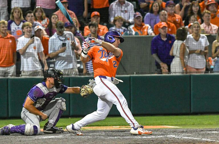 Clemson baseball vs Coastal Carolina prediction, odds for NCAA