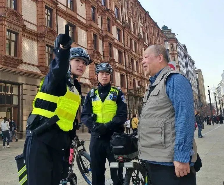 外滩女警意外“出圈”，本人回应！