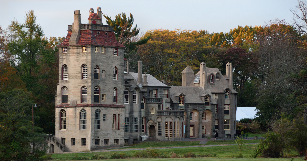 17 Fairy Tale Castles in the U.S. That You Can Visit