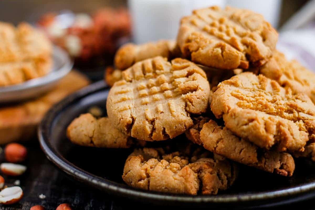 <p>Almond Flour Peanut Butter Cookies are a fantastic choice for a healthier dessert option. These cookies are chewy, delicious, and satisfying without being overly sweet. They’re perfect for serving at casual gatherings or as a treat after a meal. Made with healthier ingredients, they allow indulgence without the guilt.<br><strong>Get the Recipe: </strong><a href="https://thehonoursystem.com/almond-flour-peanut-butter-cookies/?utm_source=msn&utm_medium=page&utm_campaign=">Almond Flour Peanut Butter Cookies</a></p>