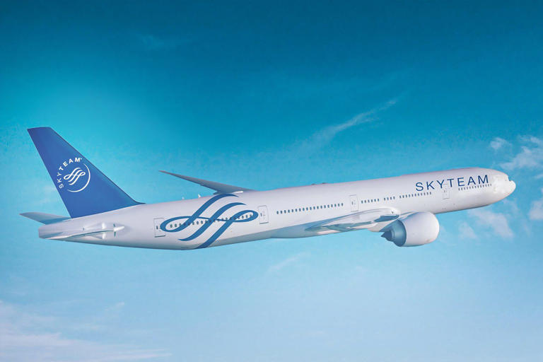 Top 5: The Most Rewarding Skyteam Alliance Airline Credit Cards In The US