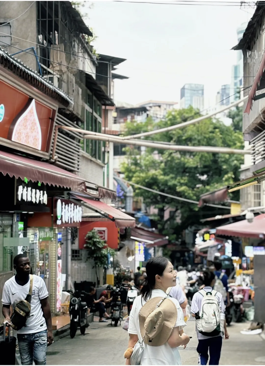 阿勒泰的后劲，全都在广州这条新疆街上