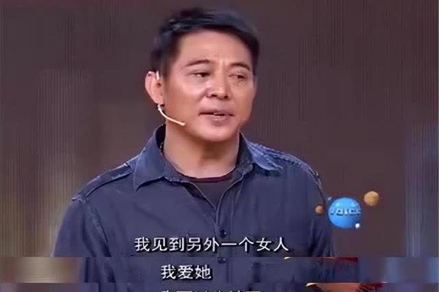 同是王新军的孩子，前妻的儿子和现任的儿子一对比，差距一目了然