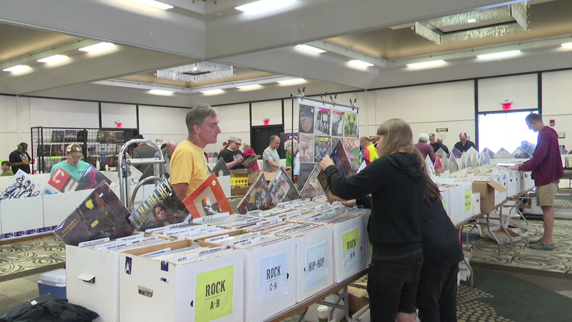 Popular One-day Record Store Returns To South Bend