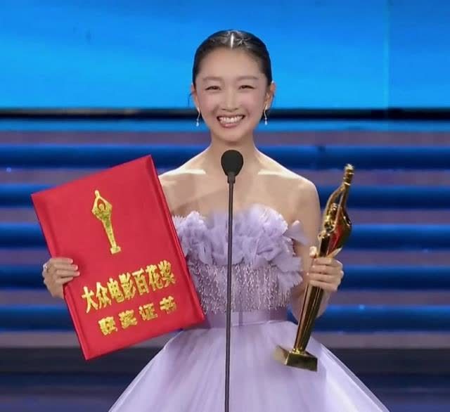 真优秀！河北农村走红的6位女星，没背景没资源却大红大紫