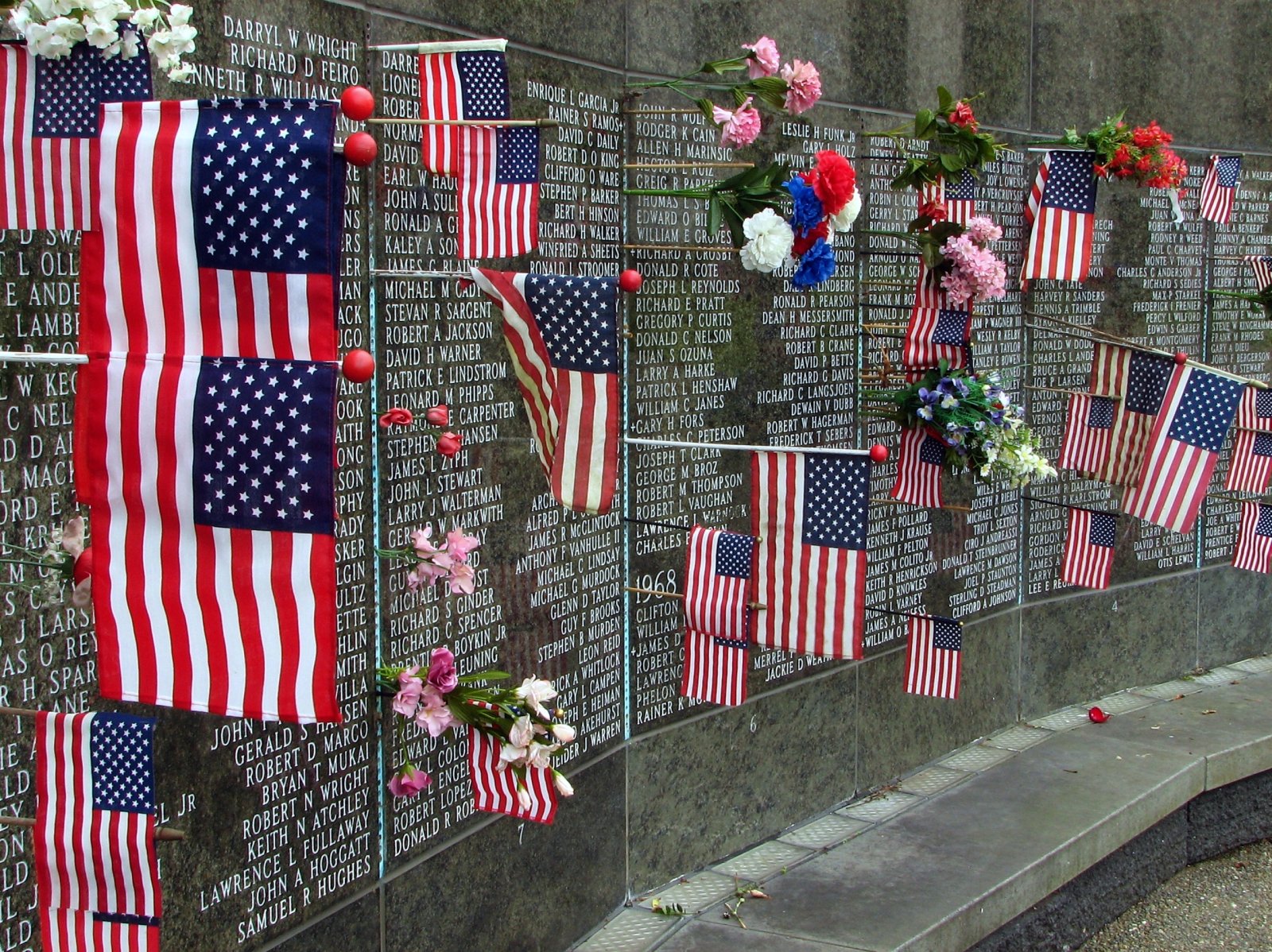 <p class="wp-caption-text">Image Credit: Shutterstock / Paula Cobleigh</p>  <p>The stark, reflective wall inscribed with the names of over 58,000 Americans who died in or were missing in action from Vietnam is a profound testament to the war’s impact.</p>