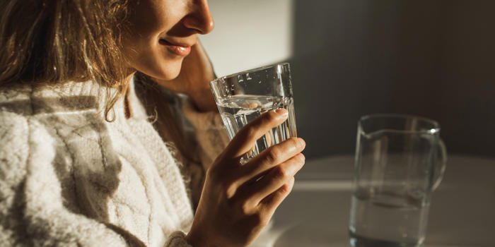 7 gute gründe - darum sollten sie morgens ein glas warmes wasser trinken