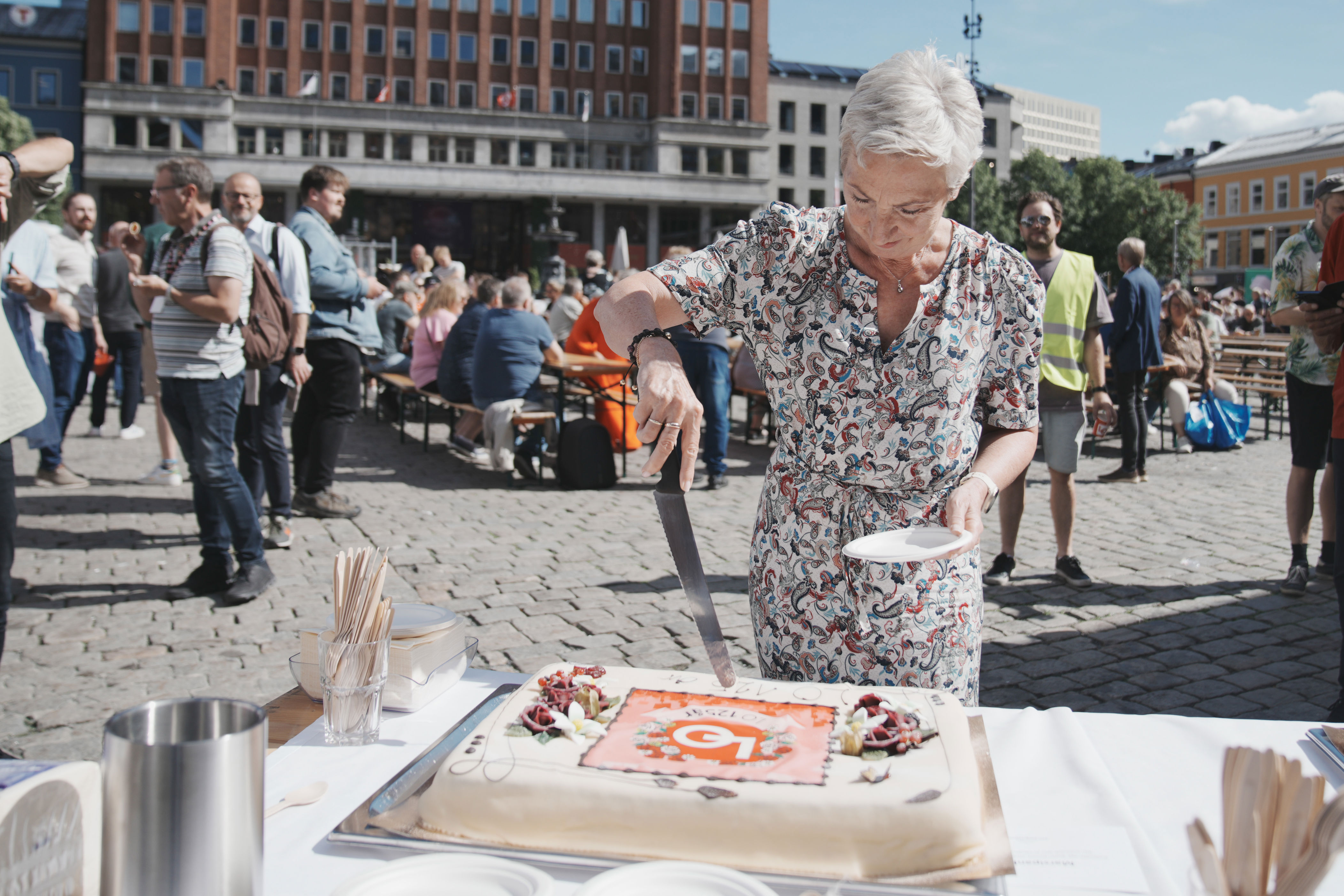 Storstilt Feiring Av LOs 125-årsjubileum – Hyllet Av Statsministeren