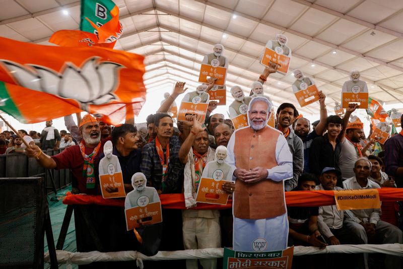 indian pm modi's alliance leads in majority 272 seats in early counting trends, tv says