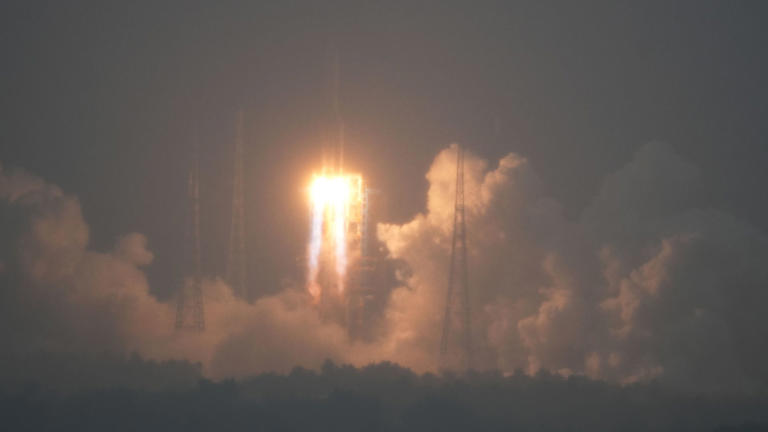 A Long March 5 carrier rocket launched the Chang ‘e 6 probe into space on May 3rd.