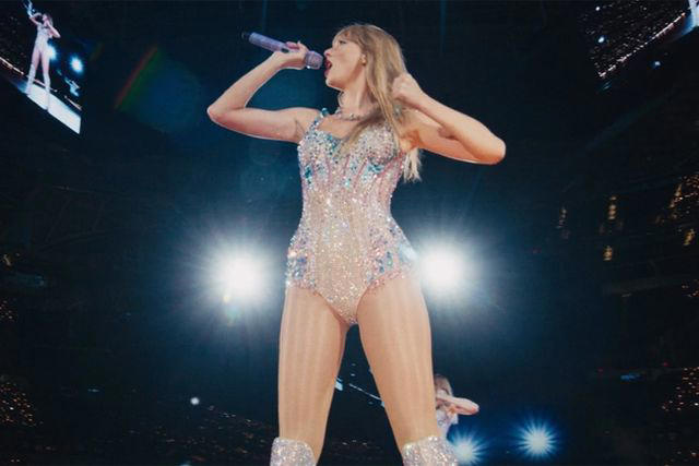 taylor swift gives nod to travis kelce during dublin eras show with archer pose again