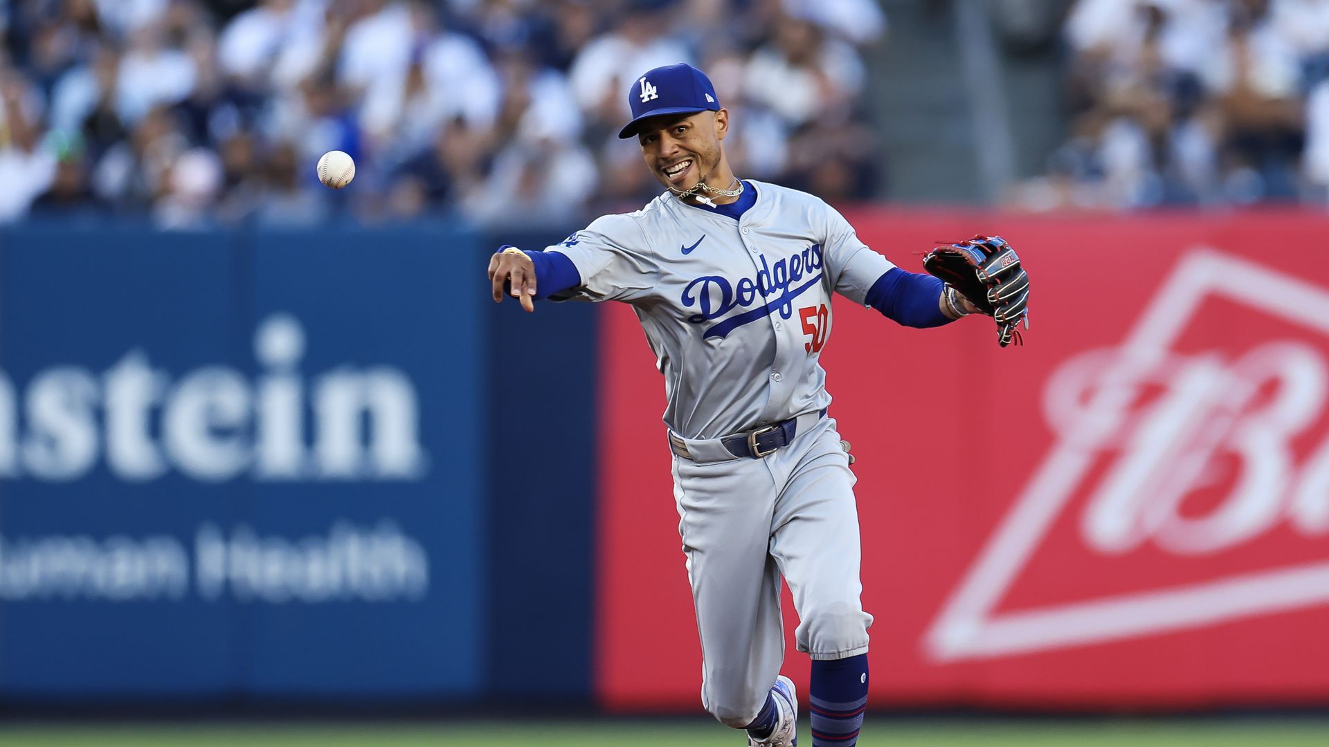 Dodgers Notes: Mookie Betts, Teoscar Hernández, Bobby Miller