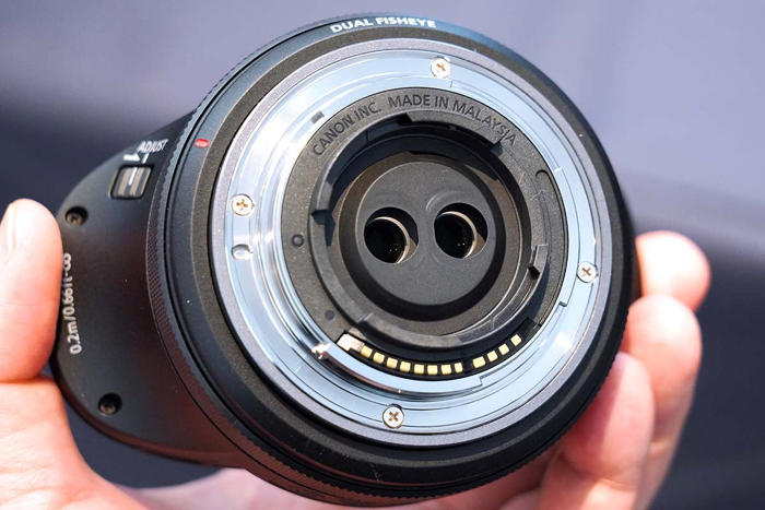 キヤノン、3d・vr撮影用レンズ「rf-s3.9mm f3.5 stm dual fisheye」