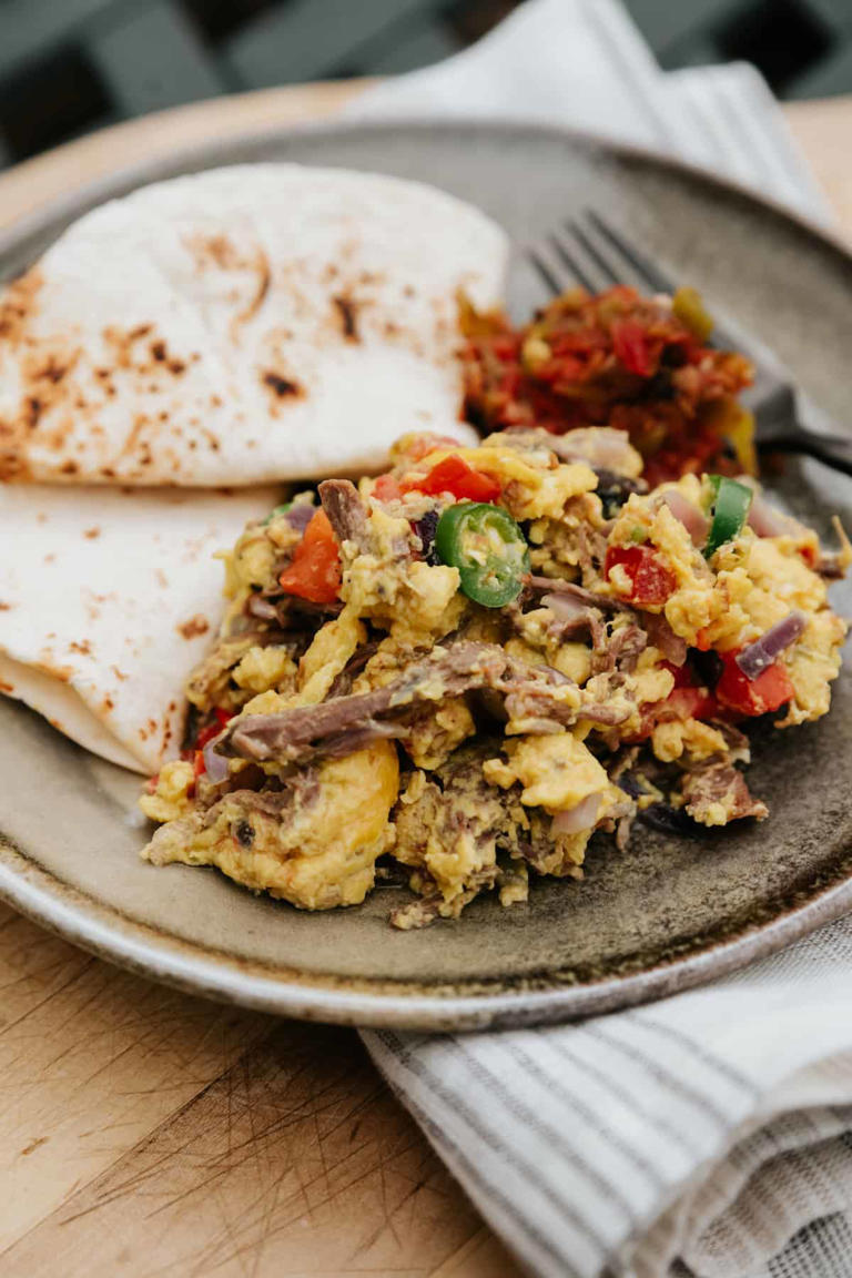 Machaca con Huevo (Machaca with Eggs)