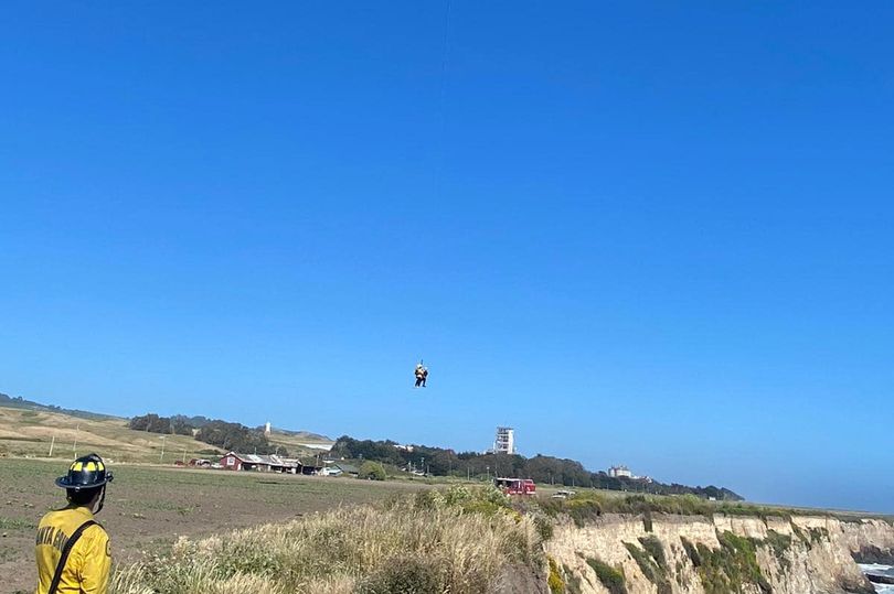 Stranded Kite Surfer Rescued After Making 'HELP' Sign Using Rocks On ...